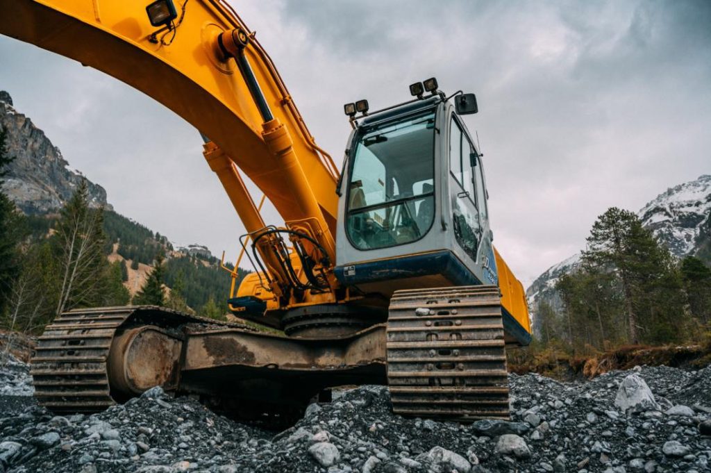 Rent a heavy equipment for choices of units and tips on choosing a trusted provider