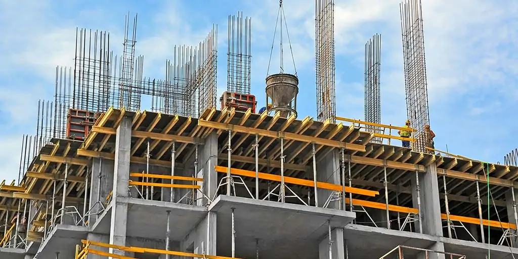 Alat Berat untuk Tahap Struktur Utama
