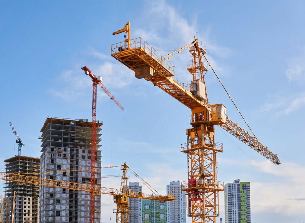 15 Jenis Alat Berat untuk Pembangunan Gedung dari Awal hingga Finishing, Lengkap!