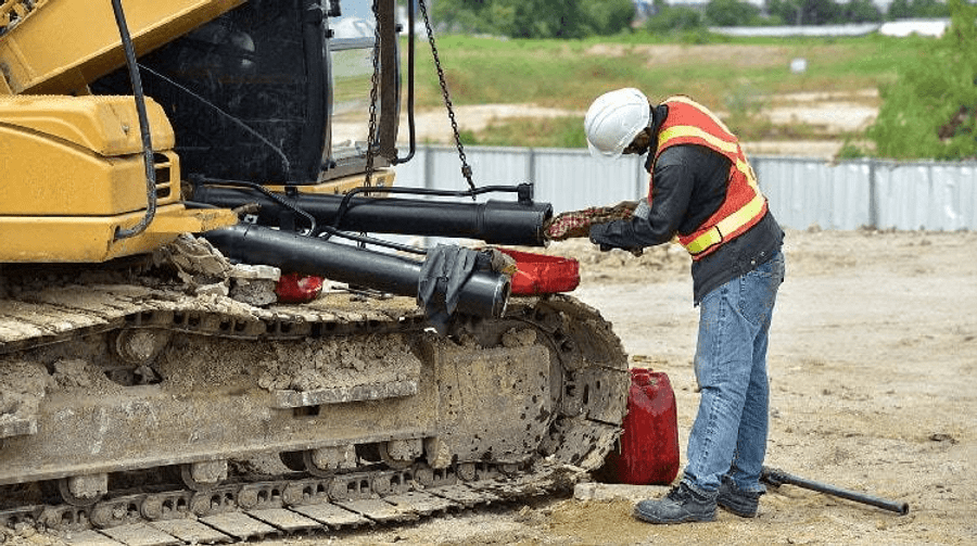 7 Tahapan Prosedur Perawatan Harian Alat Berat yang Benar