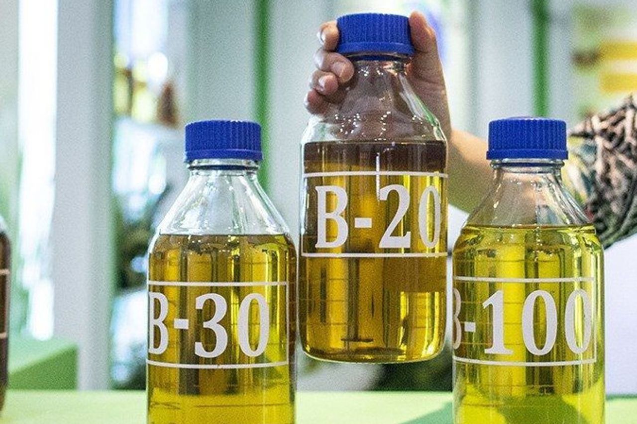 Bio-Diesel B35 untuk Alat Berat